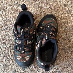 New Balance Kids Camouflage Sneakers - Black/Brown/Green